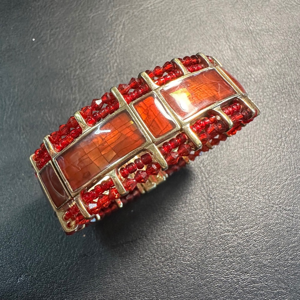 VTG 60s/70s Monet Hinged Bangle Bracelet Red Crystal Accents Gold Tone Statement - Picture 4 of 6